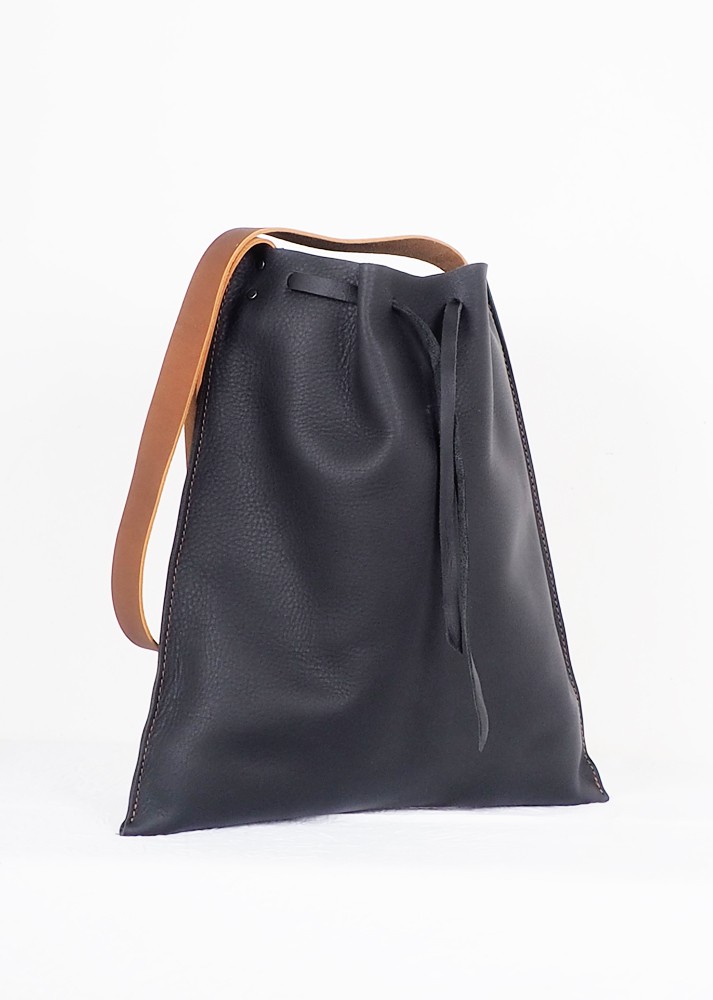 Black Leather Shopping Bag · Origen