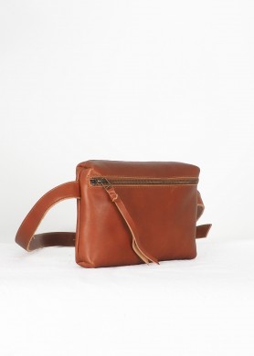 Brown leather belt bag ·...