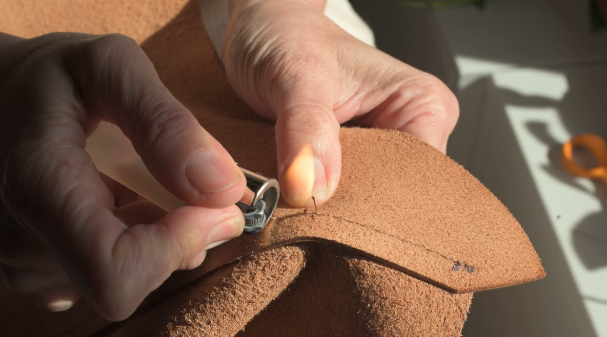 Manifest Visual Nubuckcuir